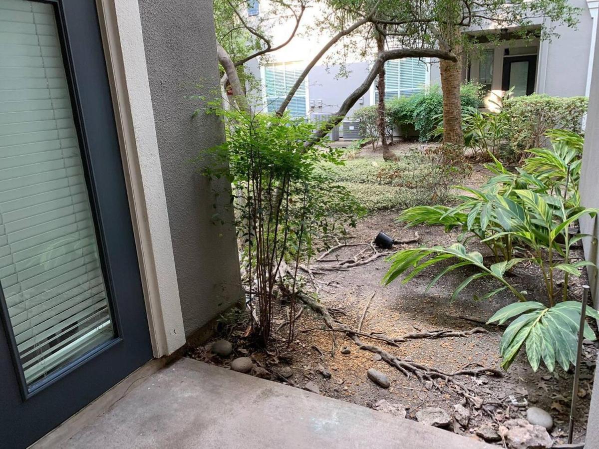 2 Bedroom Easy Access To Med Center, Nrg, Downtown Houston Bagian luar foto