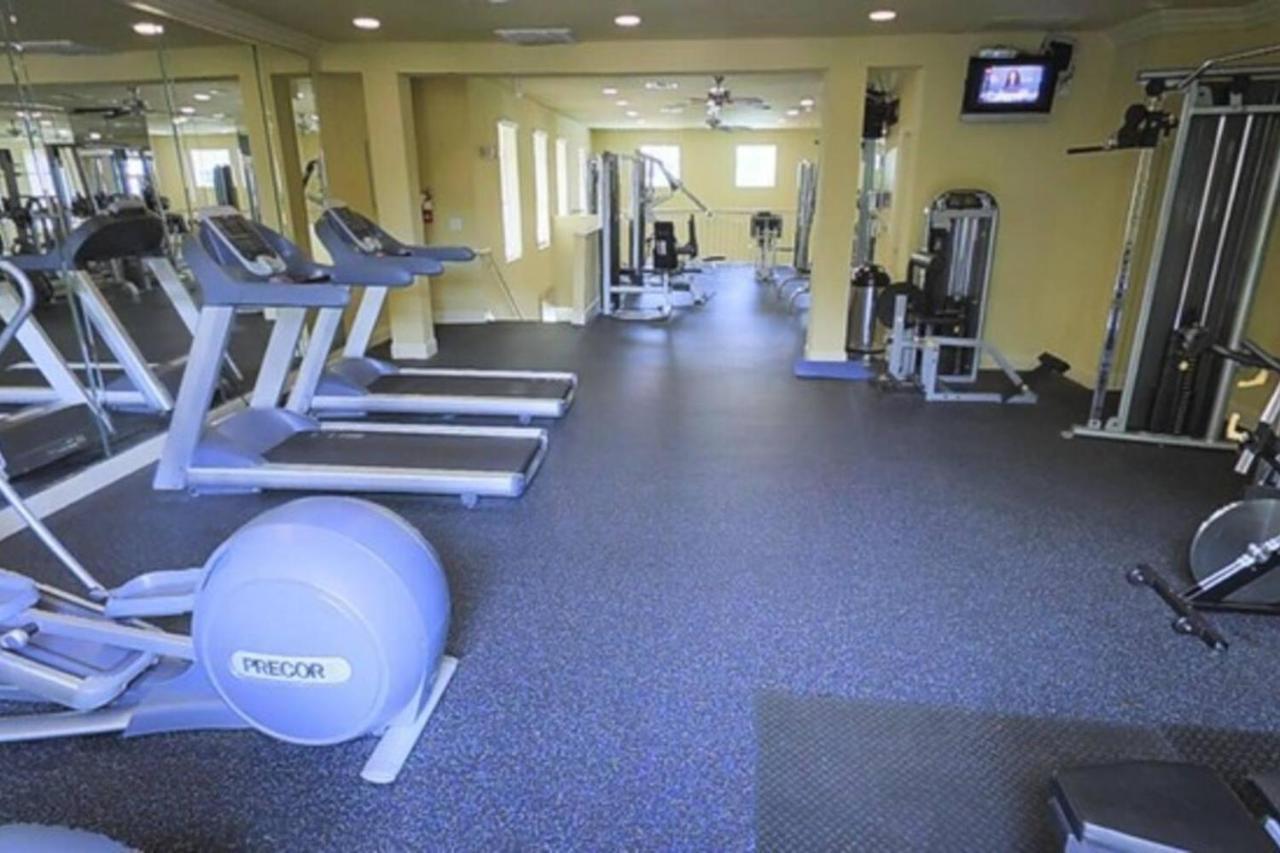2 Bedroom Easy Access To Med Center, Nrg, Downtown Houston Bagian luar foto