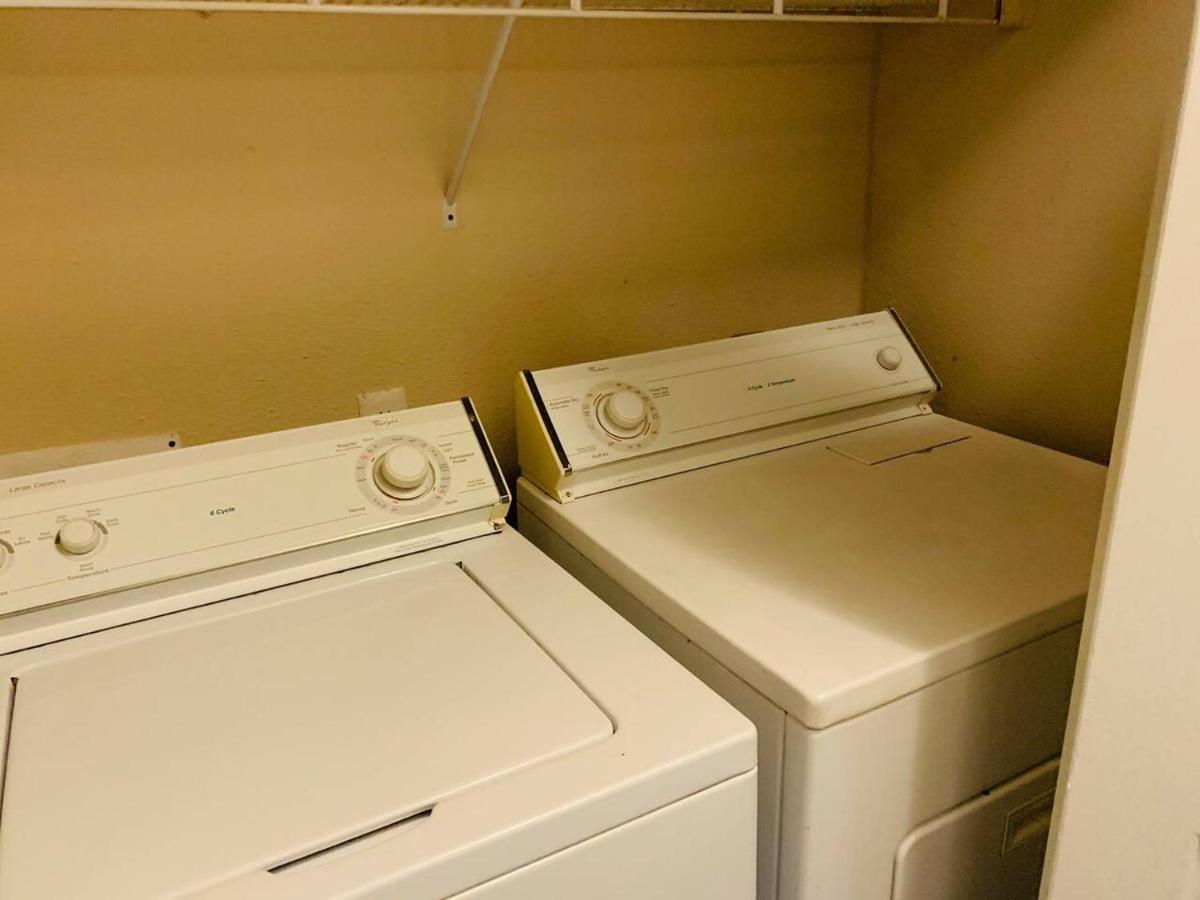 2 Bedroom Easy Access To Med Center, Nrg, Downtown Houston Bagian luar foto