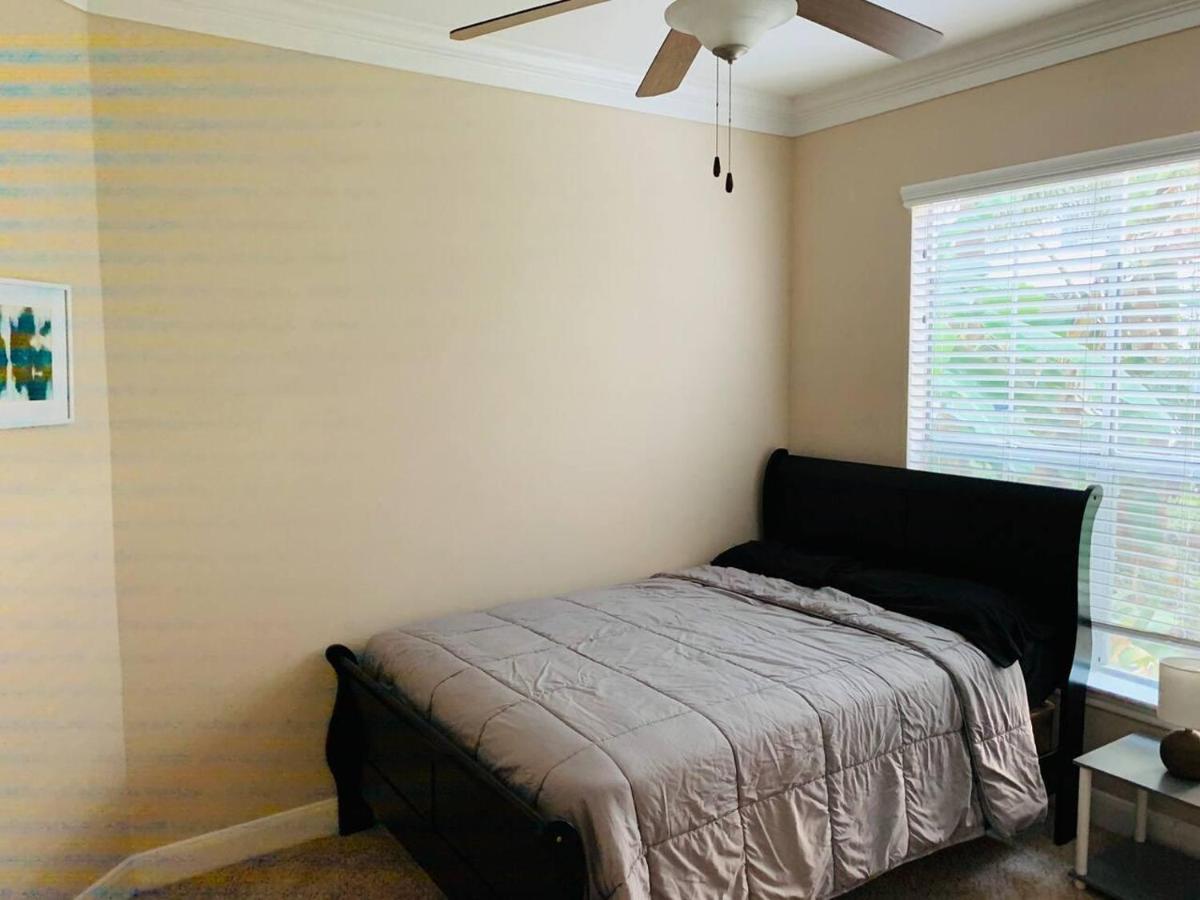 2 Bedroom Easy Access To Med Center, Nrg, Downtown Houston Bagian luar foto