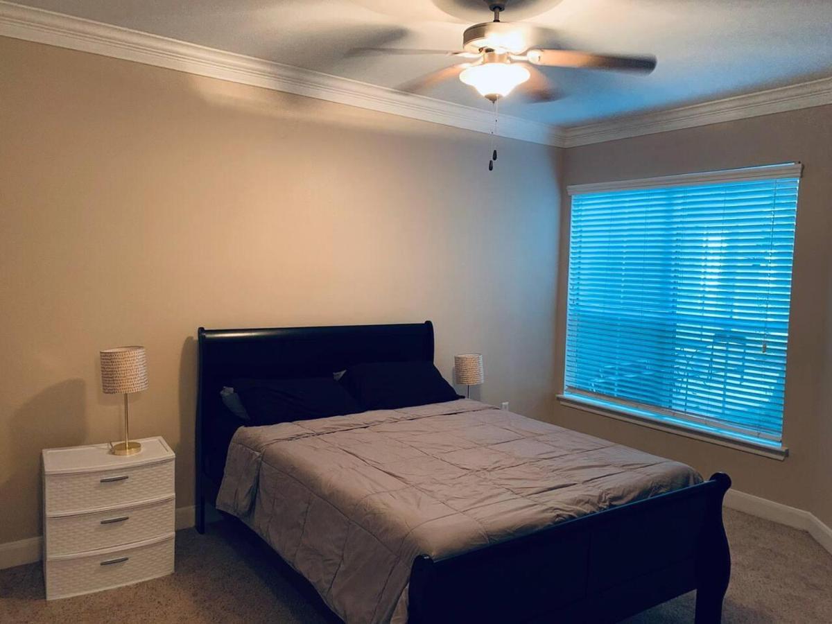 2 Bedroom Easy Access To Med Center, Nrg, Downtown Houston Bagian luar foto